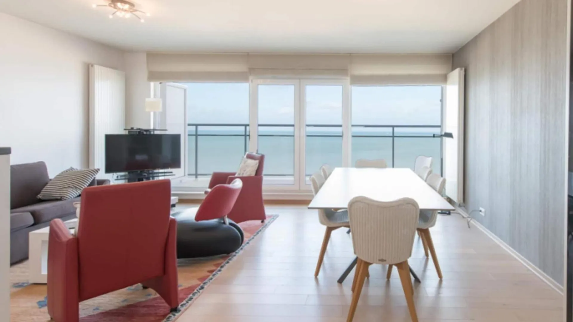 Beautiful Apartment With View Ostend 0*,